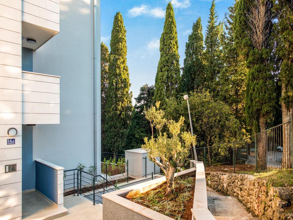 Apartment Svea - Free Parking Дубровник Екстериор снимка